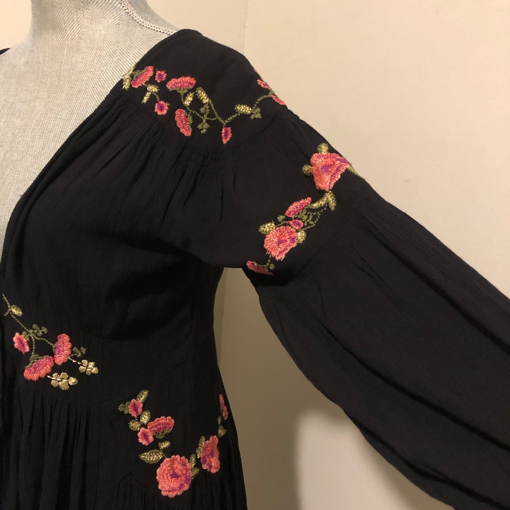 FREE PEOPLE DRESS - Picture 4 of 8